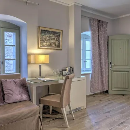 فندق Fiscardonna Luxury 4*